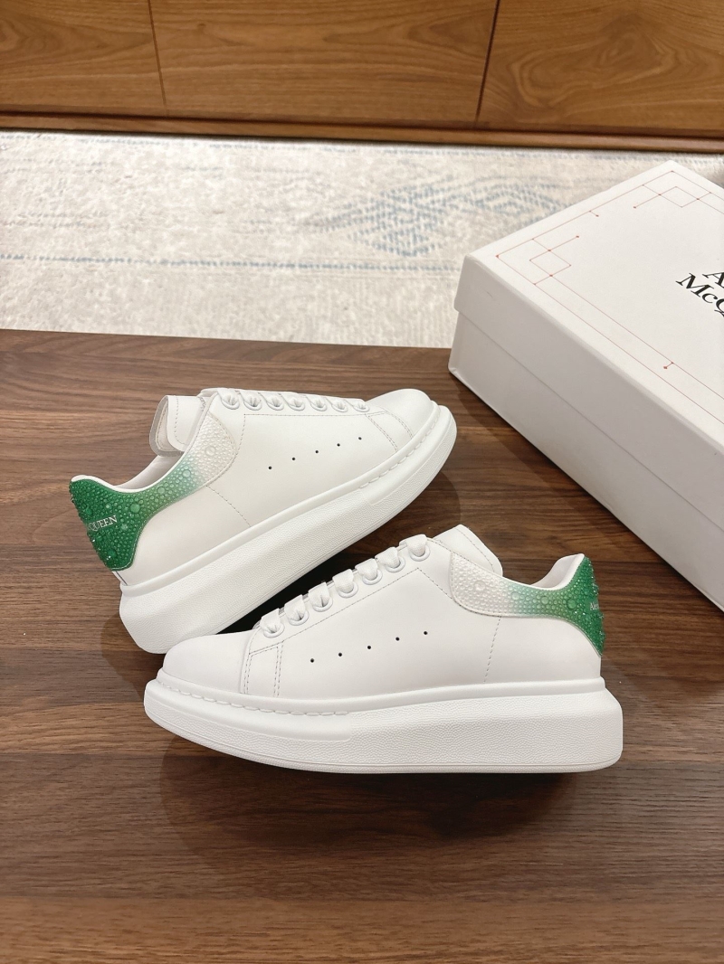 a1exa*der Mcqv*en sneakers